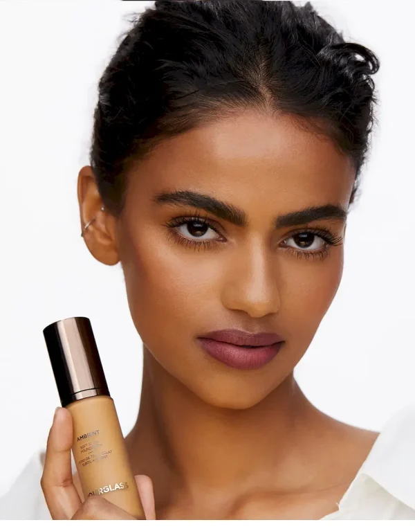 Ambient Soft Glow Foundation - Image 4