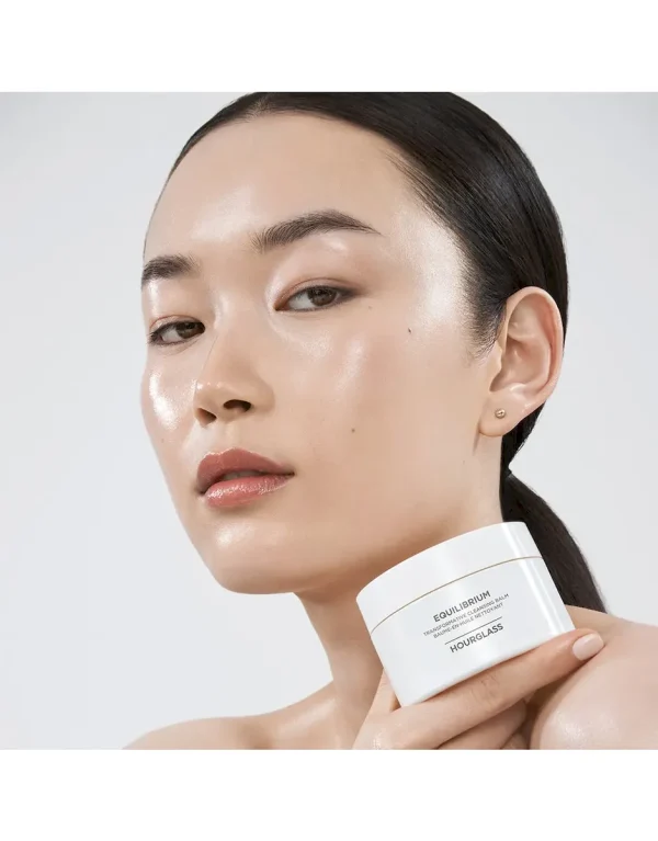Equilibrium Transformative Cleansing Balm - Image 6
