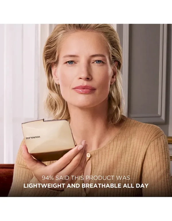 Vanish Airbrush Pressed Powder - Image 8