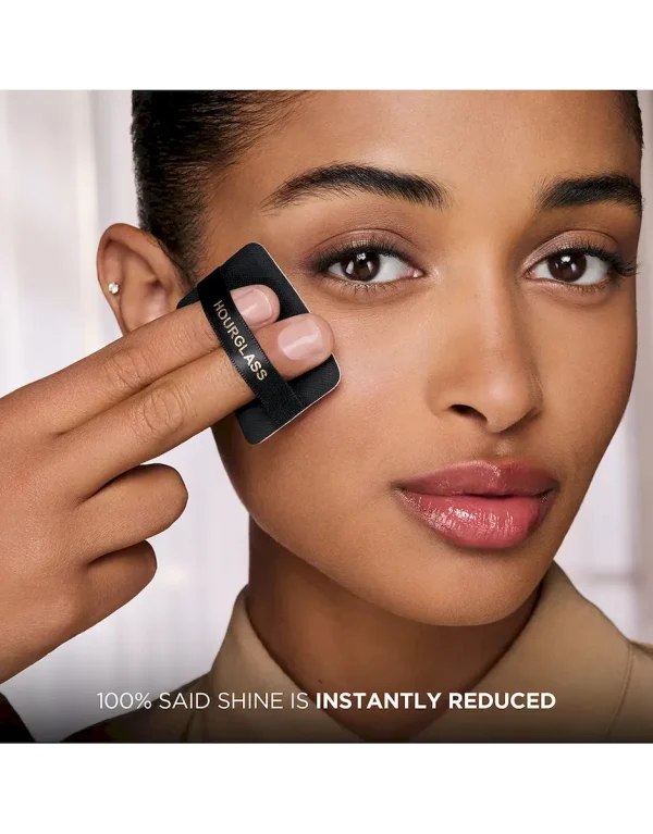 Vanish Airbrush Pressed Powder - Image 7