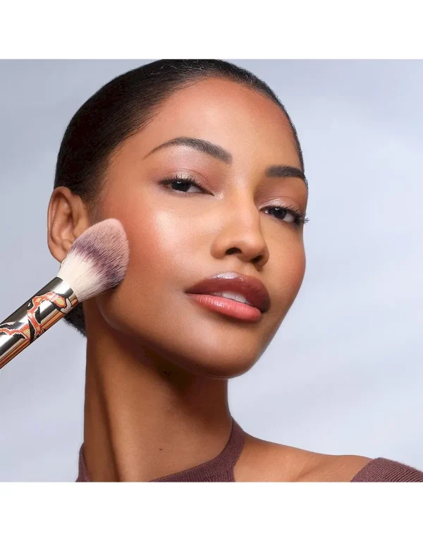 Veil Travel Powder Brush Snake - Image 3