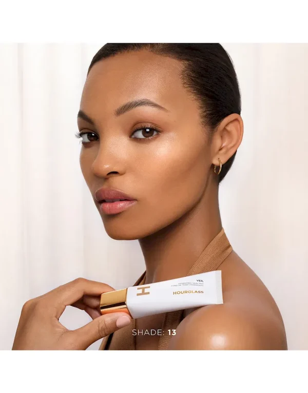 Veil Hydrating Skin Tint - Image 24