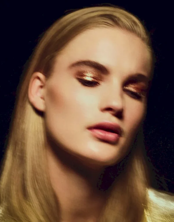 Scattered Light™ Glitter Eyeshadow - Image 3