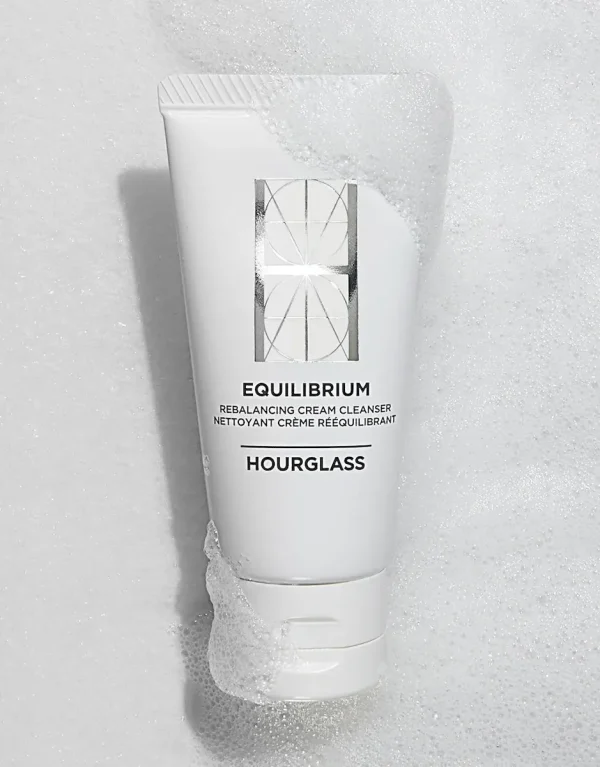 Equilibrium Rebalancing Cream Cleanser - Image 6