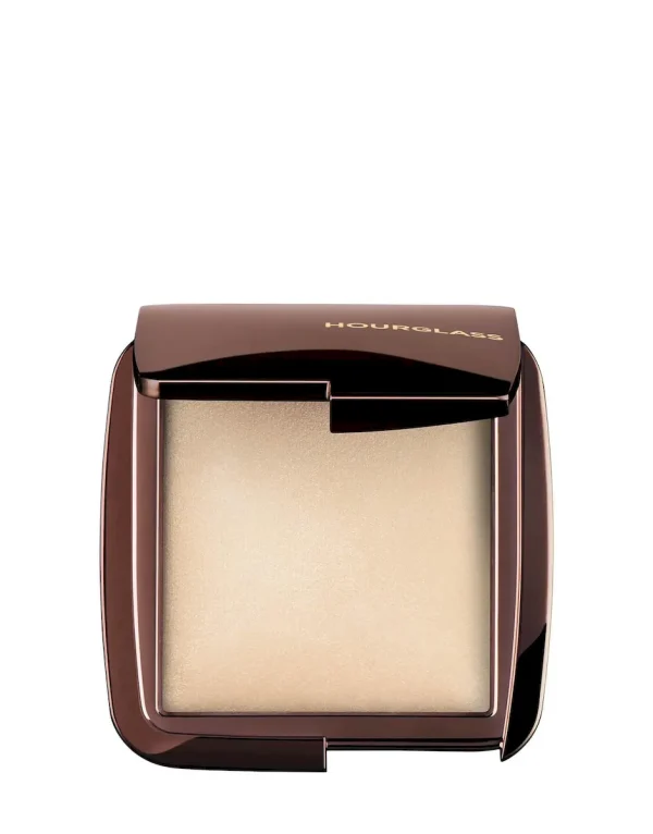 Ambient™ Lighting Finishing Powder - Image 7