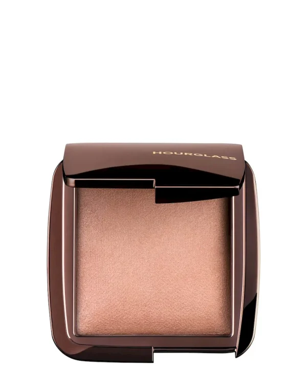 Ambient™ Lighting Finishing Powder - Image 16